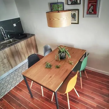 Apartamento 7p Centrico Piso Con Encanto *